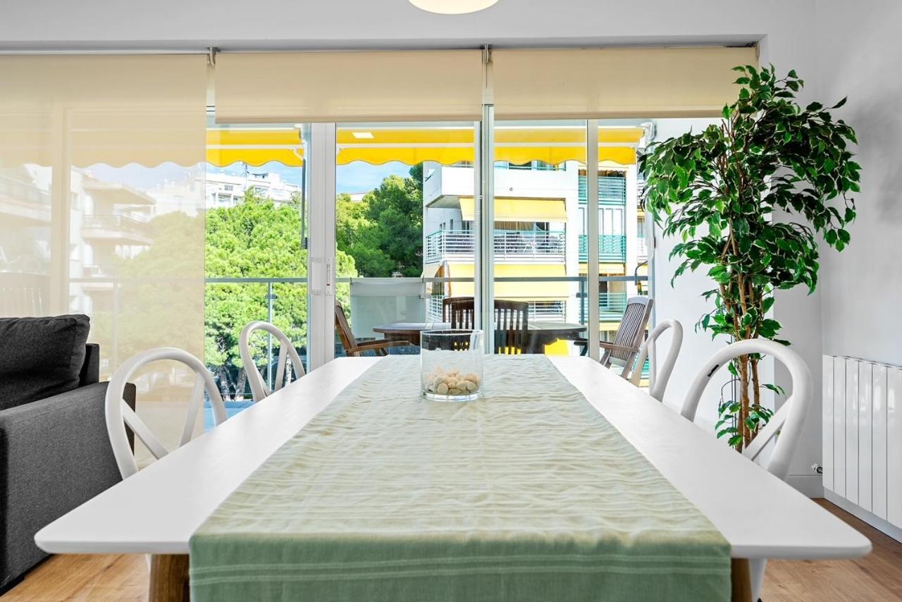Magnificant Apartment Salou First Line Экстерьер фото